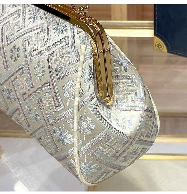 Dynasty Pearl Beaded Evening Clutch: Embroidered Silk Jacquard Gala Handbag